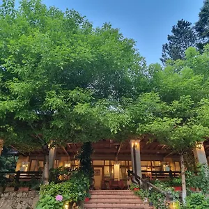 Guest house Alberti Llogara, Dukat